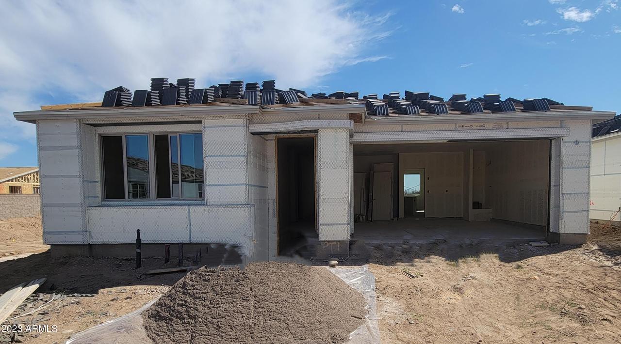 37587 N Singletree Dr., San Tan Valley, AZ 85140