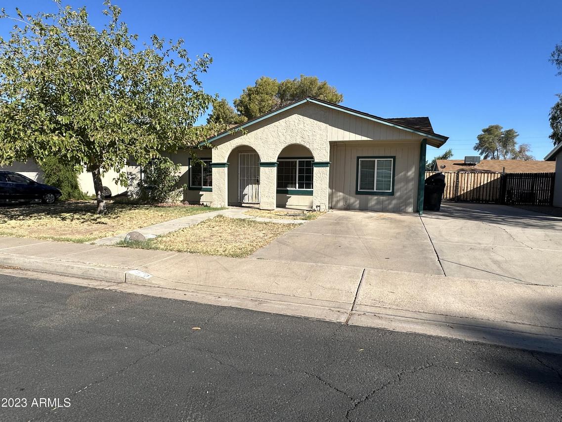 2530 E Butte St., Mesa, AZ 85213