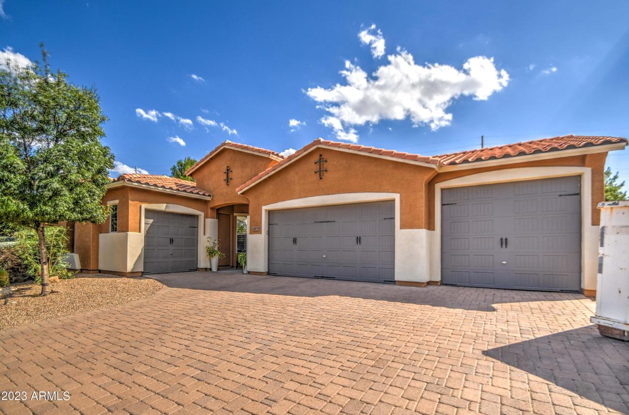 2629 E Odessa Cir., Mesa, AZ 85213