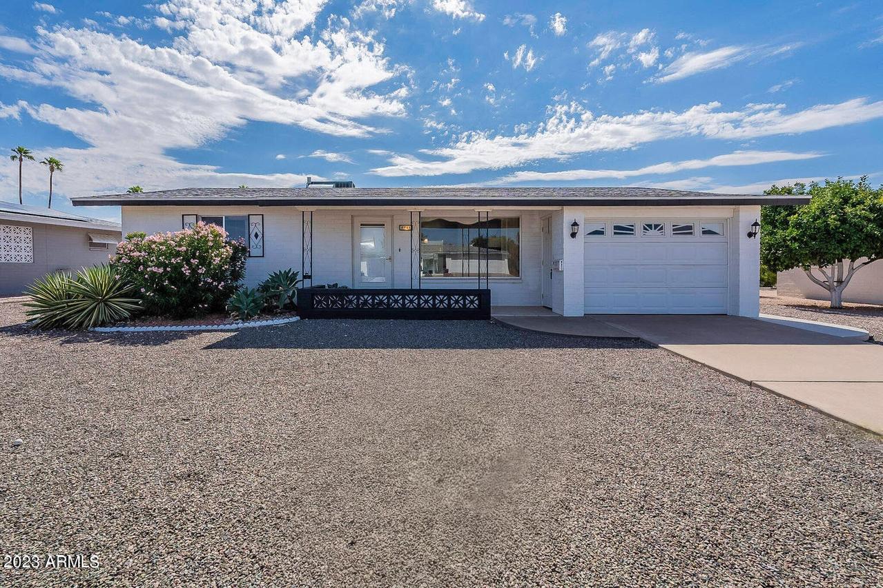 5721 E Dallas St., Mesa, AZ 85205