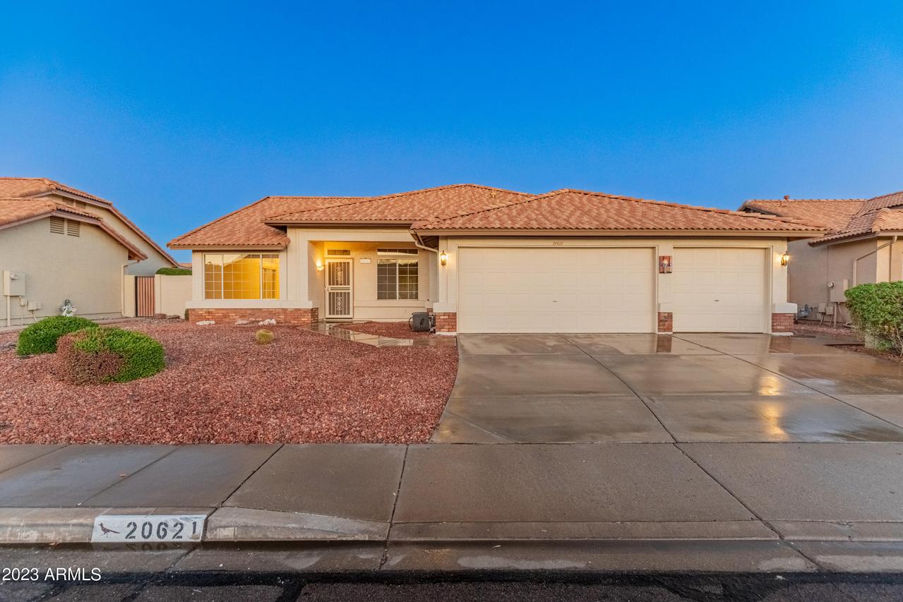 20621 N Ventana Dr., Sun City, AZ 85373