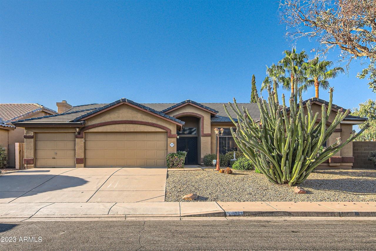 1090 E Oakland St., Chandler, AZ 85225