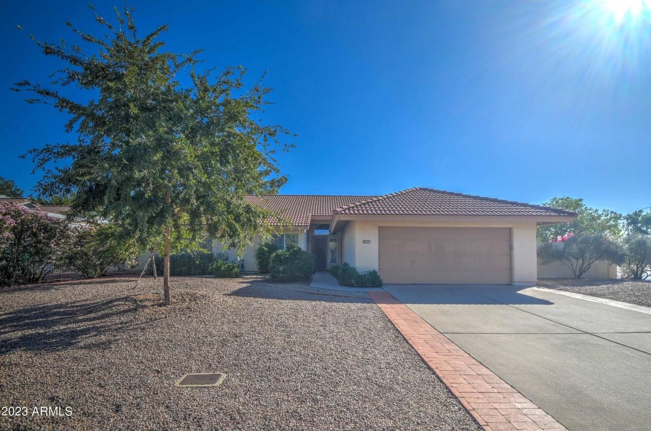 2233 N Winthrop Cir., Mesa, AZ 85213