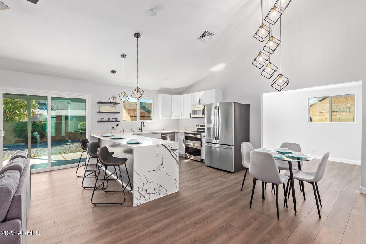 5541 W Shangri La Rd., Glendale, AZ 85304