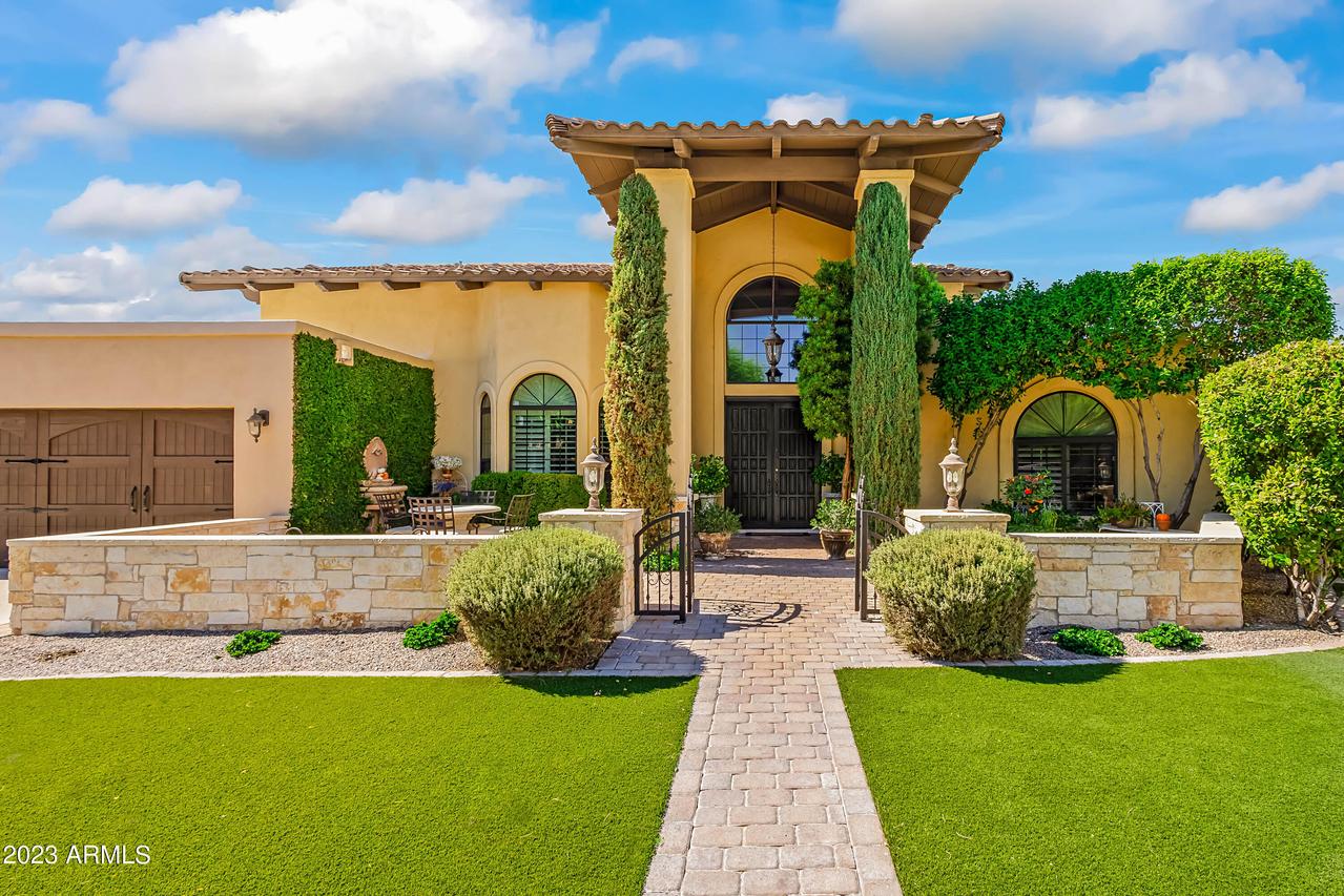 5532 E Turquoise Ave., Paradise Valley, AZ 85253