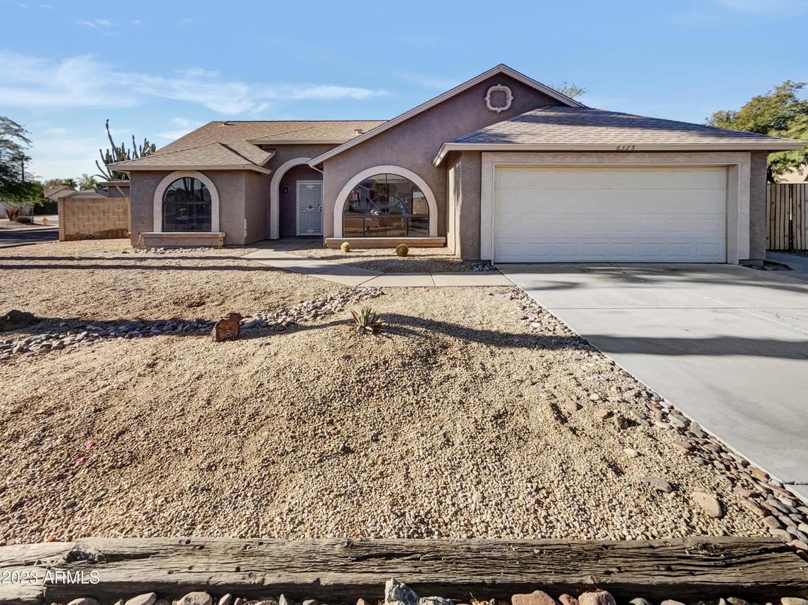 6325 W Port Royale Ln., Glendale, AZ 85306