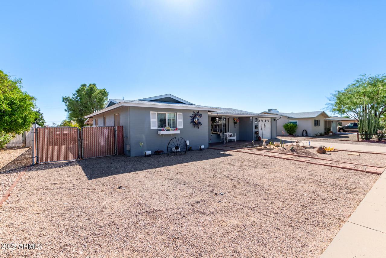 5521 E Dallas St., Mesa, AZ 85205