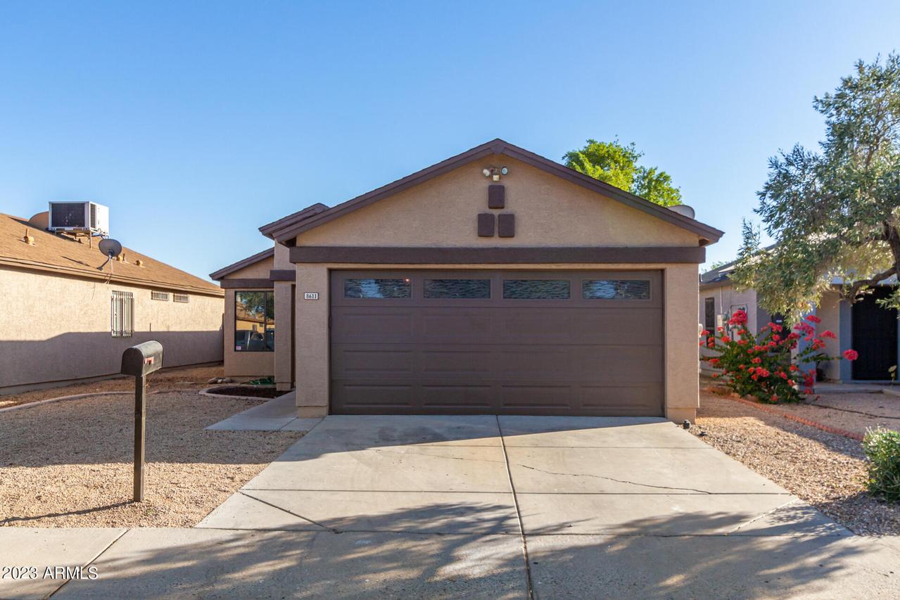8611 W College Dr., Phoenix, AZ 85037