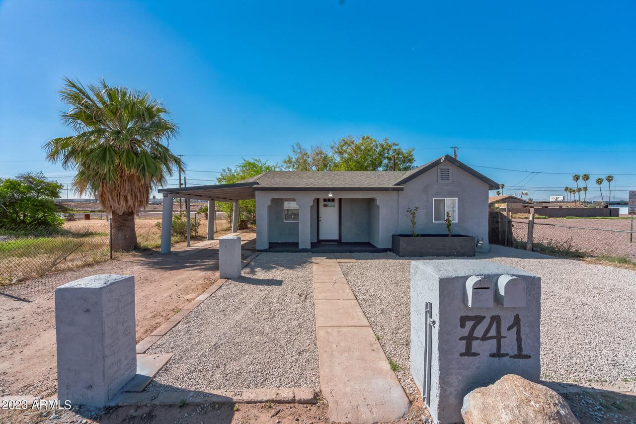 741 E Apache St., Phoenix, AZ 85034