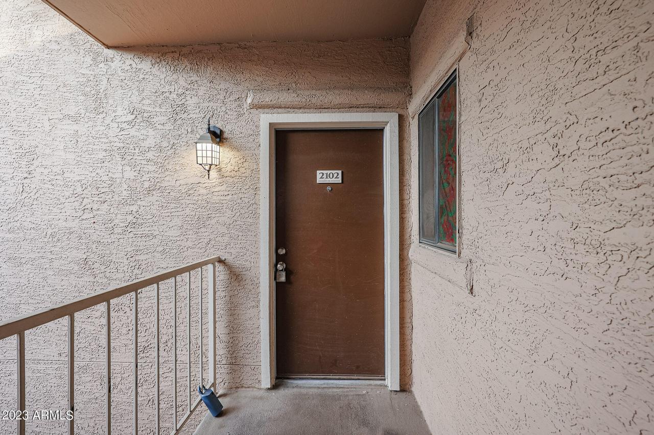 5757 W Eugie Ave. #2102, Glendale, AZ 85304