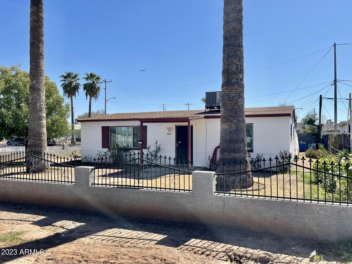 2901 W Mckinley St., Phoenix, AZ 85009