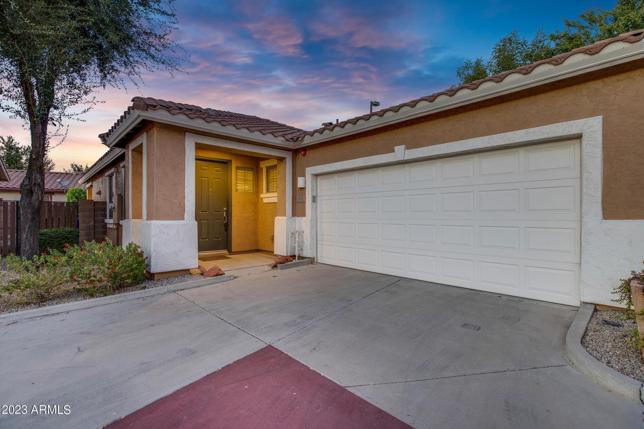 881 S Porter St., Gilbert, AZ 85296