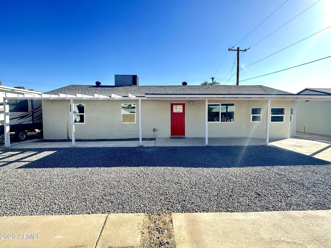 211 W Madden Dr., Avondale, AZ 85323