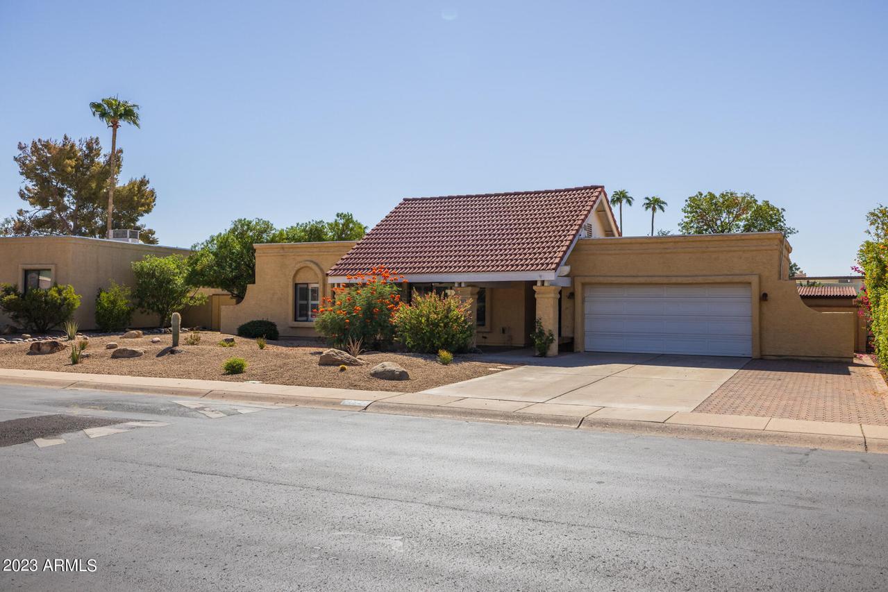 1827 E Hermosa Dr., Tempe, AZ 85282