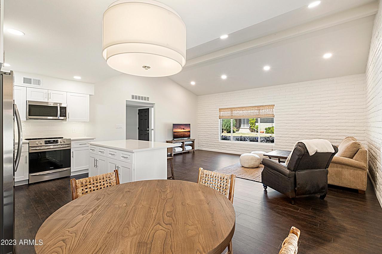 4800 N 68th St. #327, Scottsdale, AZ 85251