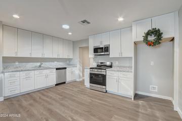 309 W Darrow St., Phoenix, AZ 85041