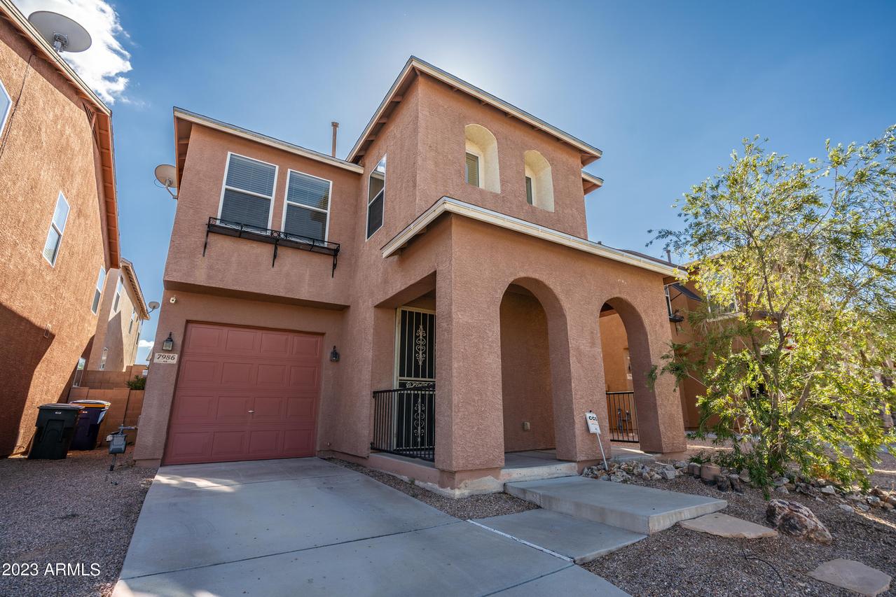 7986 E Revolution Loop, Tucson, AZ 85730