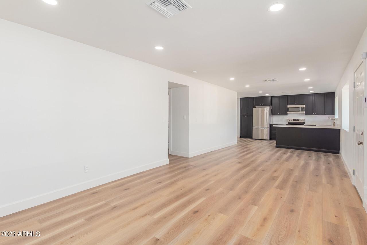 1821 W Villa Rita Dr., Phoenix, AZ 85023