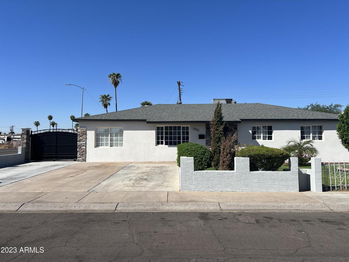 2902 N 51 Dr., Phoenix, AZ 85031
