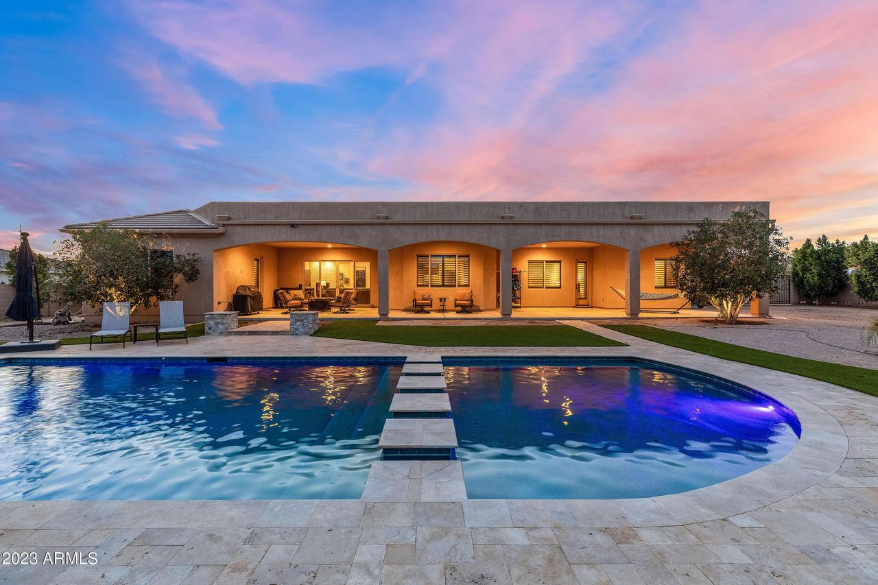 38623 N 14th Ave., Phoenix, AZ 85086