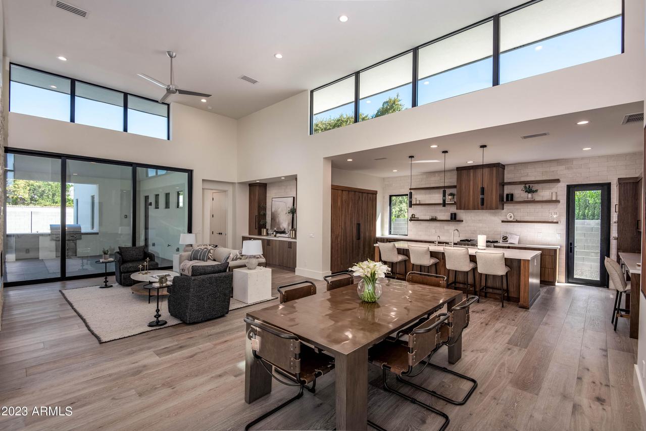 5541 N 2nd Pl., Phoenix, AZ 85012