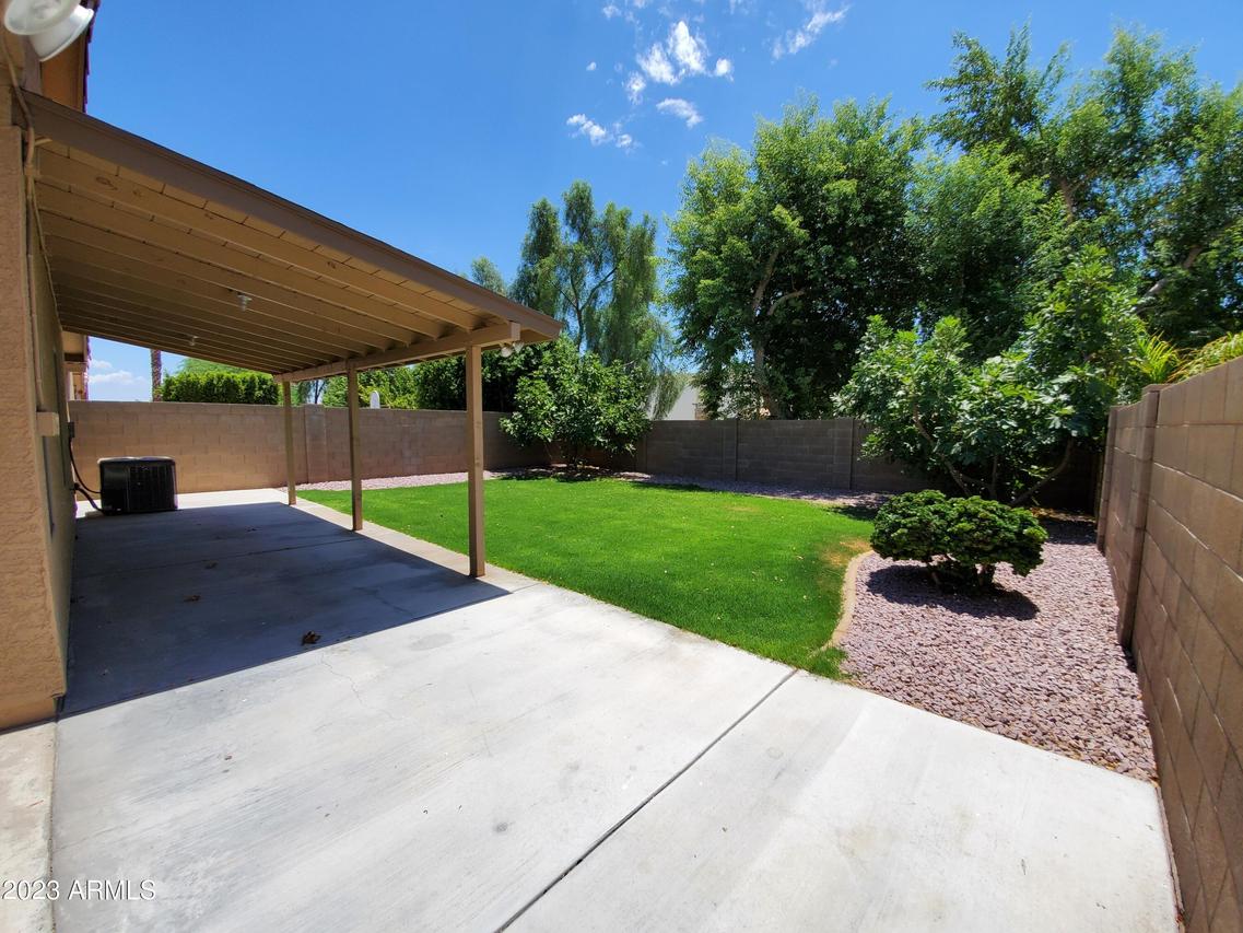 6615 W Desert Hollow Dr., Phoenix, AZ 85310