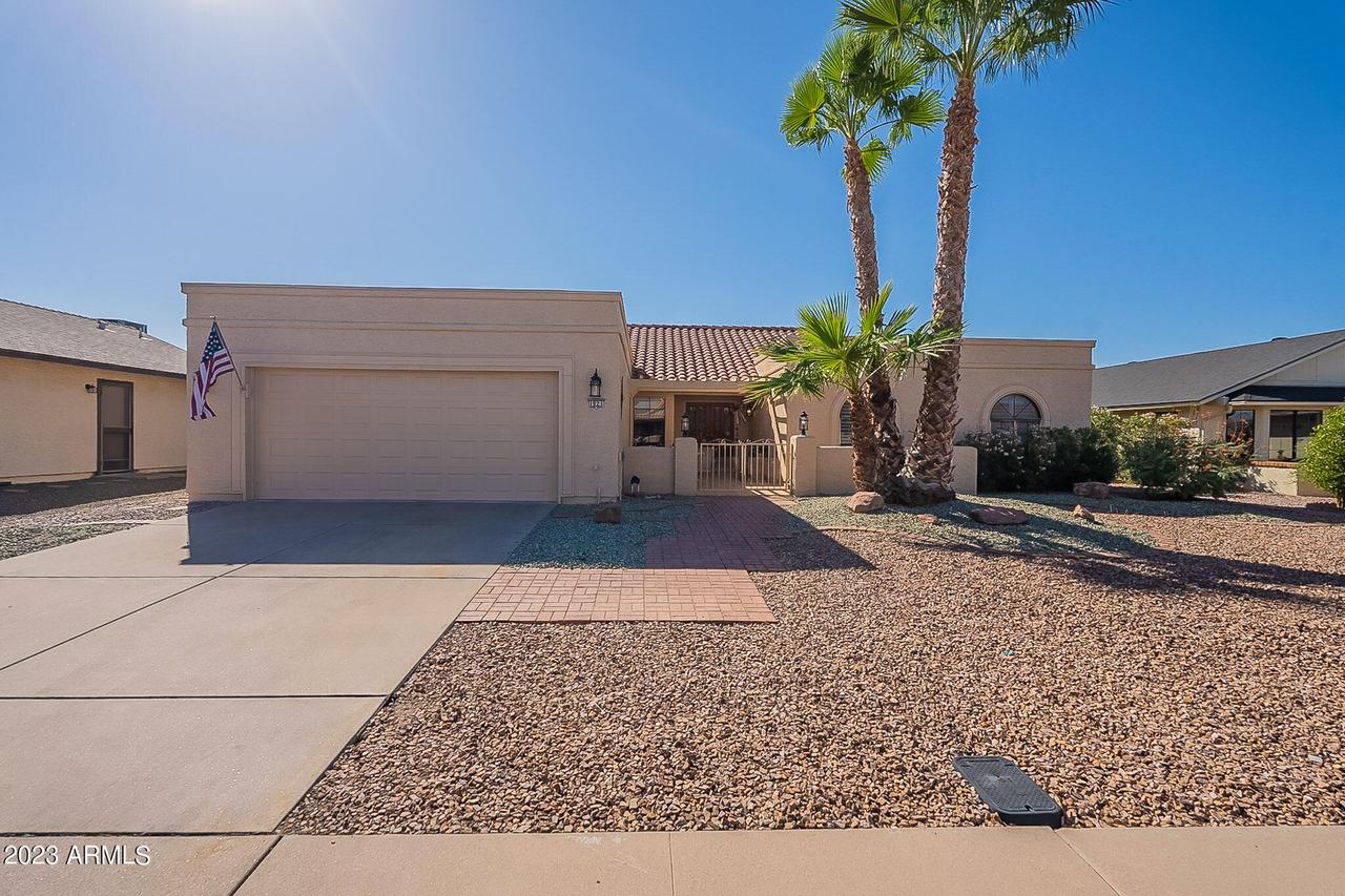 1921 Leisure World, Mesa, AZ 85206