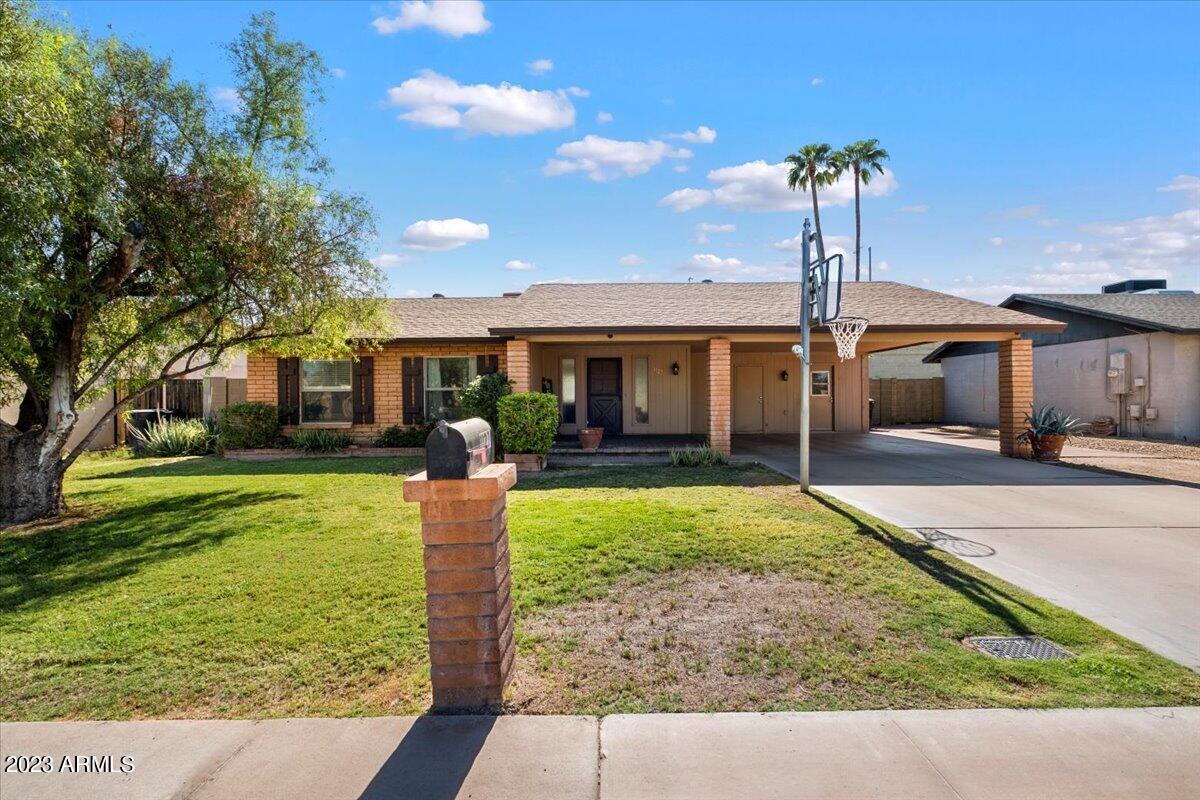 1127 W Santa Cruz Dr., Tempe, AZ 85282