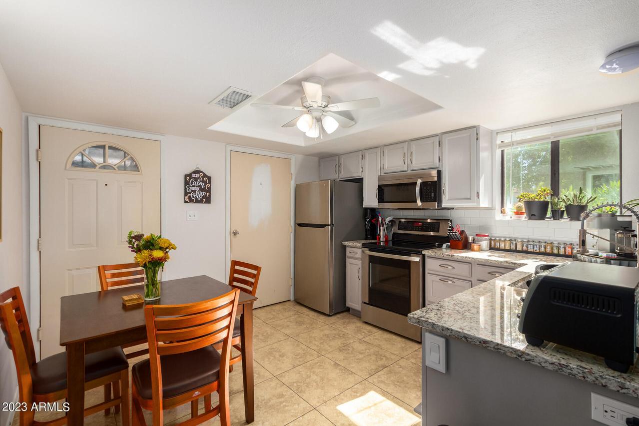 2438 E Tracy Ln. #1, Phoenix, AZ 85032