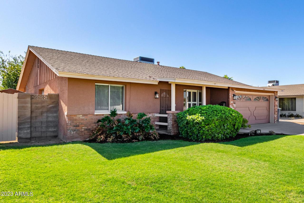 2407 E Hermosa Dr., Tempe, AZ 85282