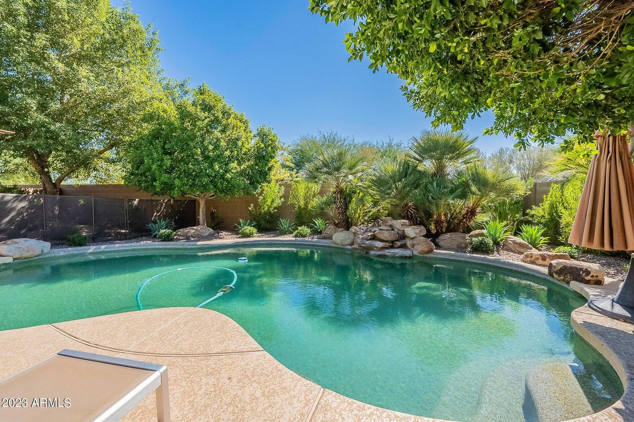 17937 W Port Royale Ln., Surprise, AZ 85388