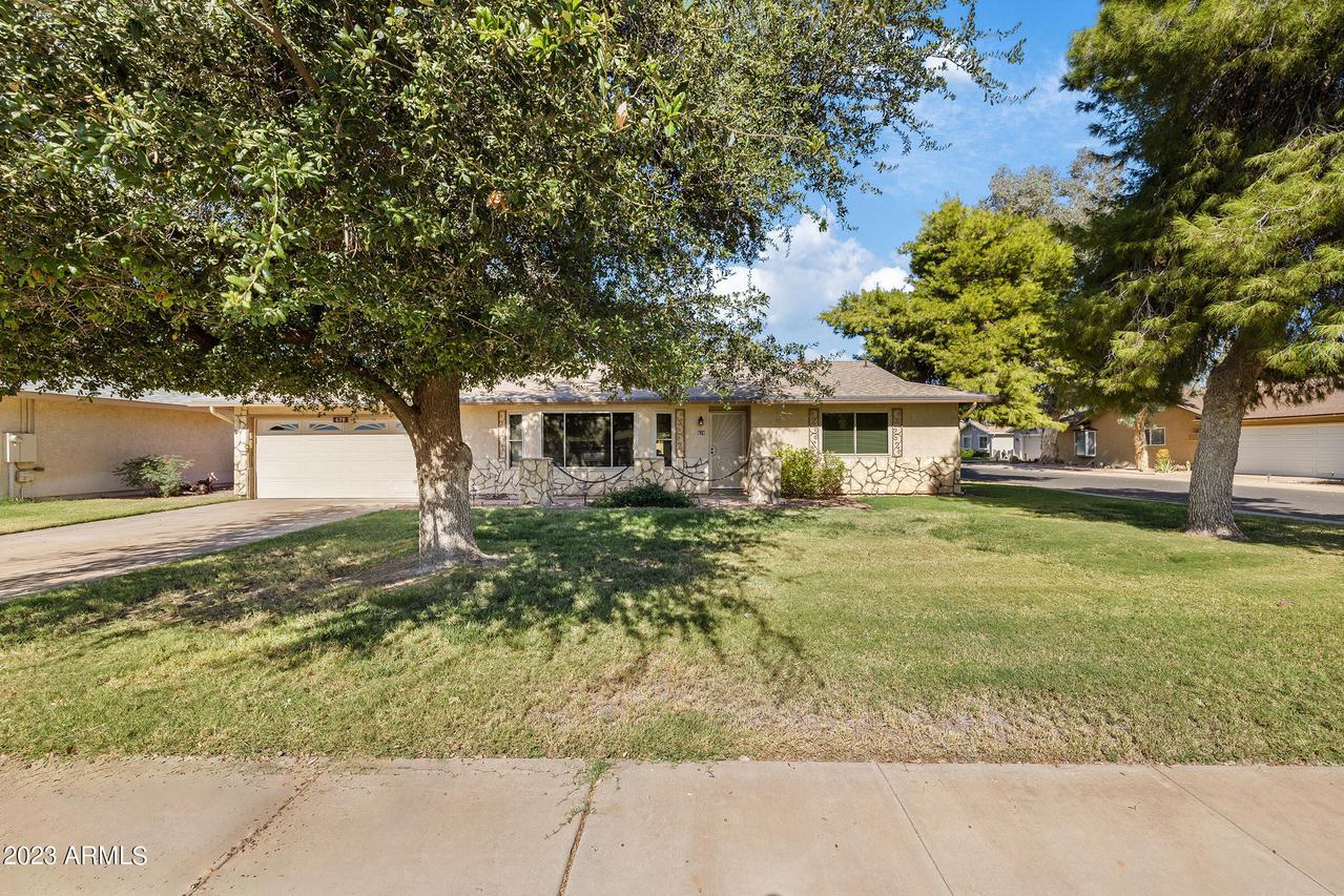 628 Leisure World, Mesa, AZ 85206