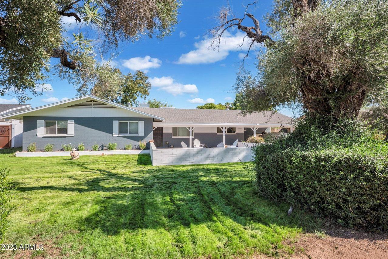 3223 N 41st St., Phoenix, AZ 85018