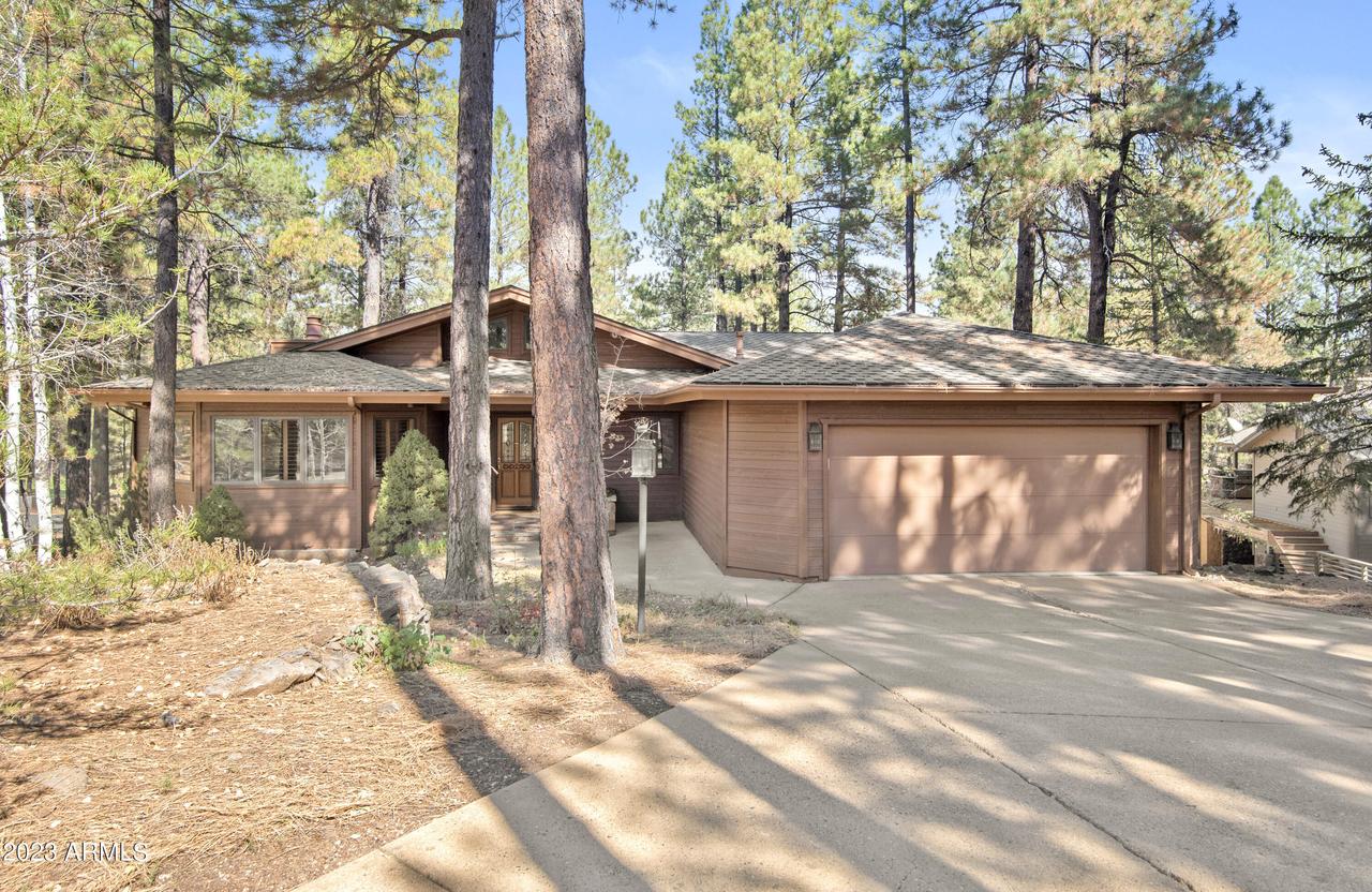 2371 T A Riordan, Flagstaff, AZ 86005