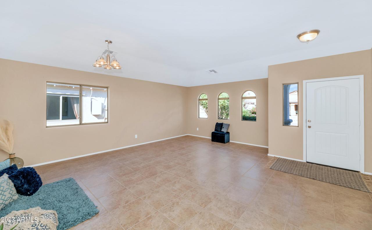 1321 E Nancy Ave., San Tan Valley, AZ 85140
