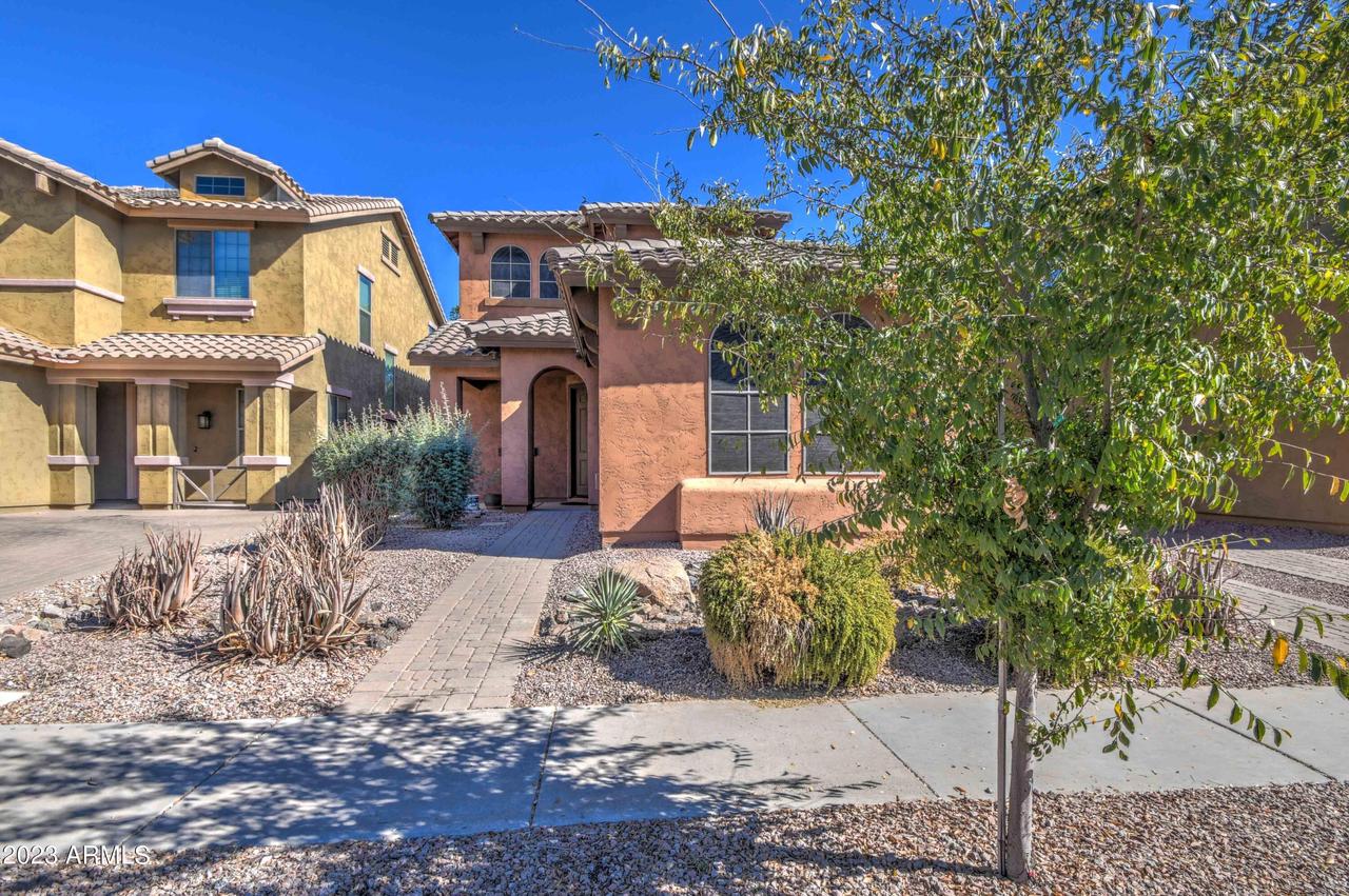 3161 S Joshua Tree Ln., Gilbert, AZ 85295