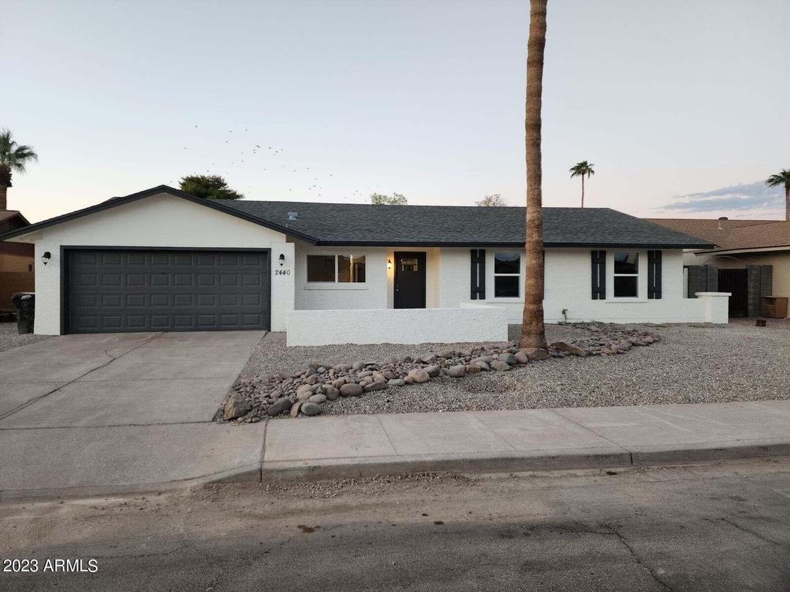 2440 W Portobello Ave., Mesa, AZ 85202