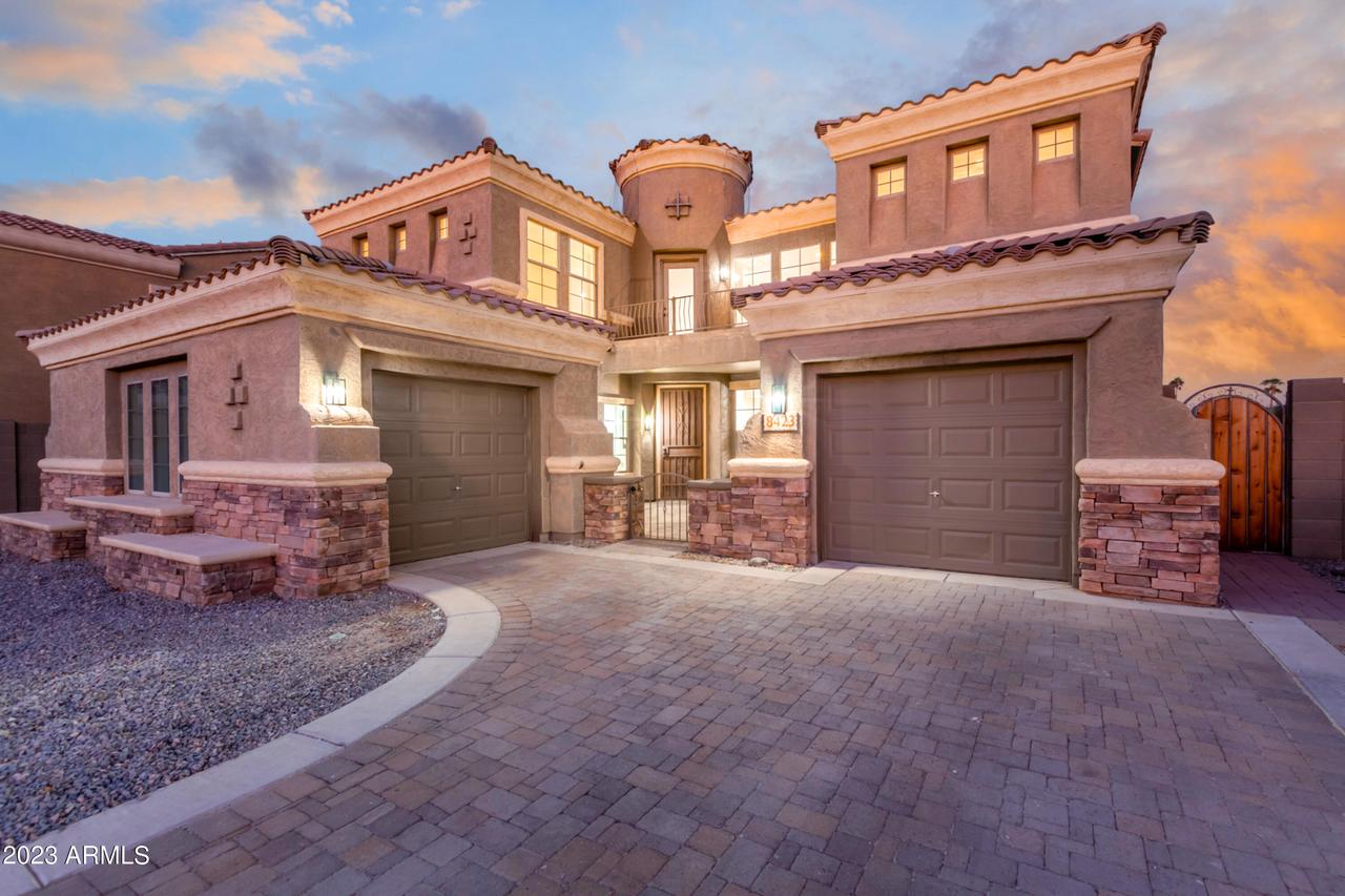 8423 S 1st St., Phoenix, AZ 85042