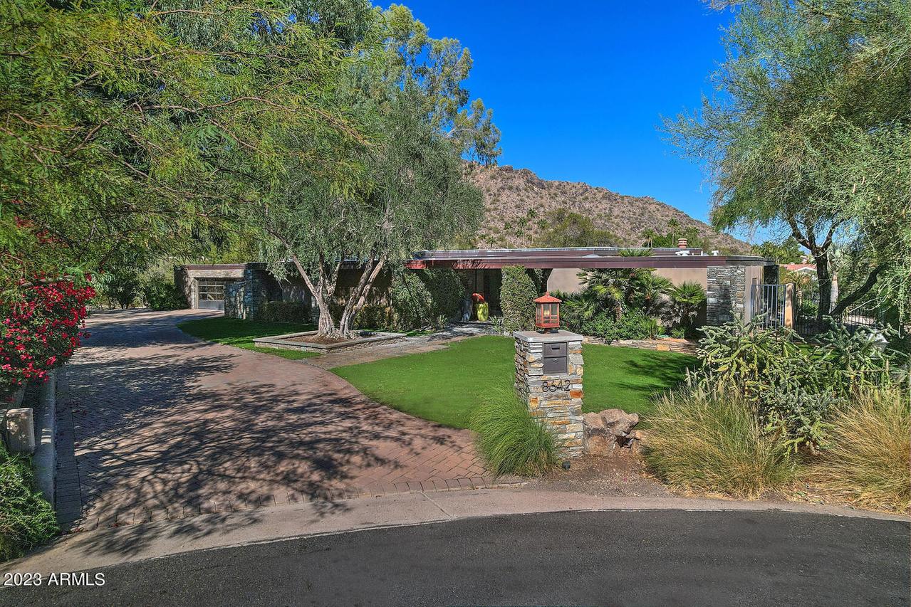 8642 N Wren Cir., Phoenix, AZ 85028