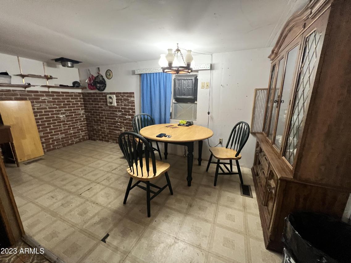 9017 E Butternut Ave., Mesa, AZ 85208