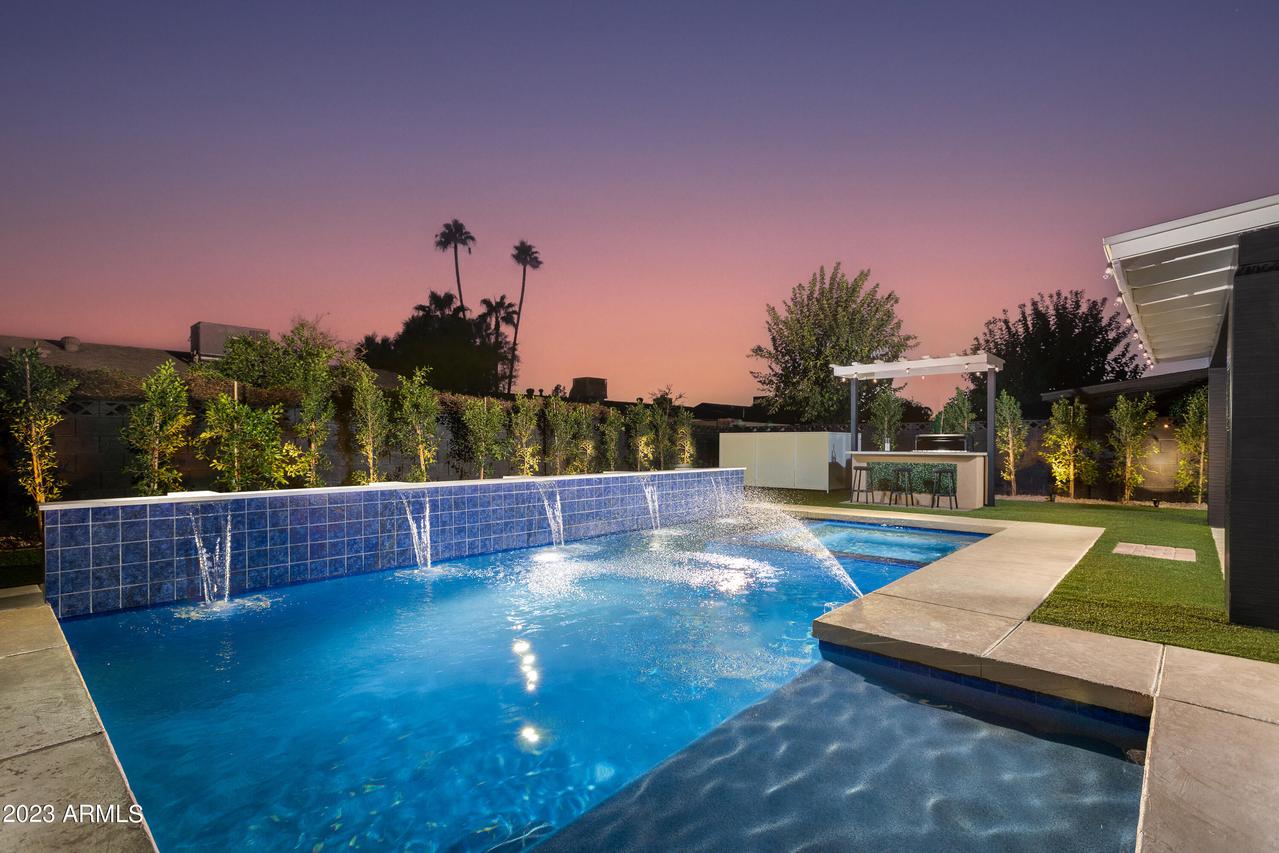 8737 E Palo Verde Dr., Scottsdale, AZ 85250