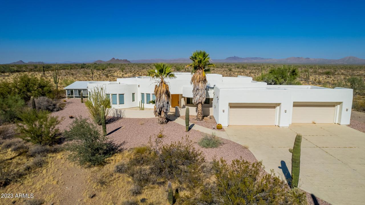38202 N 235th Ave., Morristown, AZ 85342
