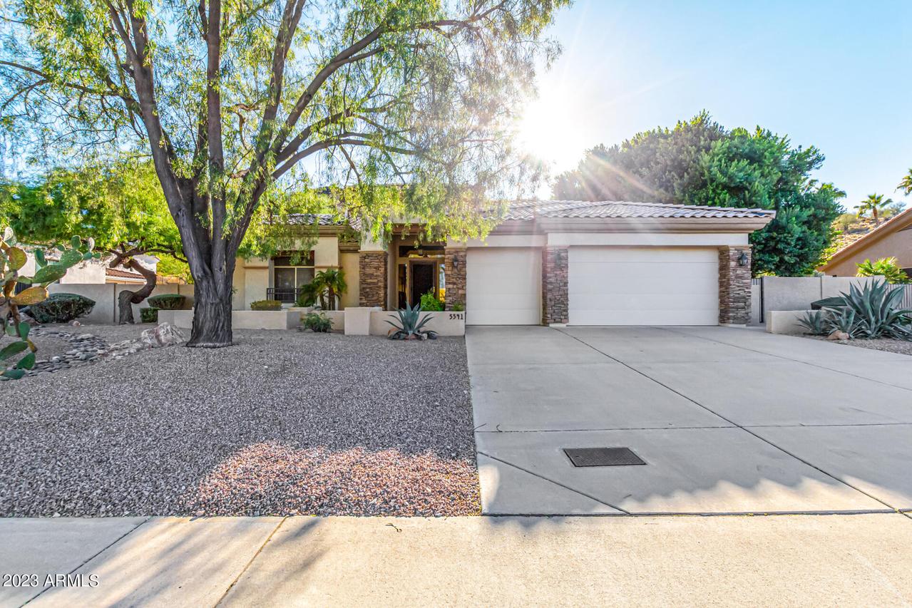 5541 W Pinnacle Hill Dr., Glendale, AZ 85310