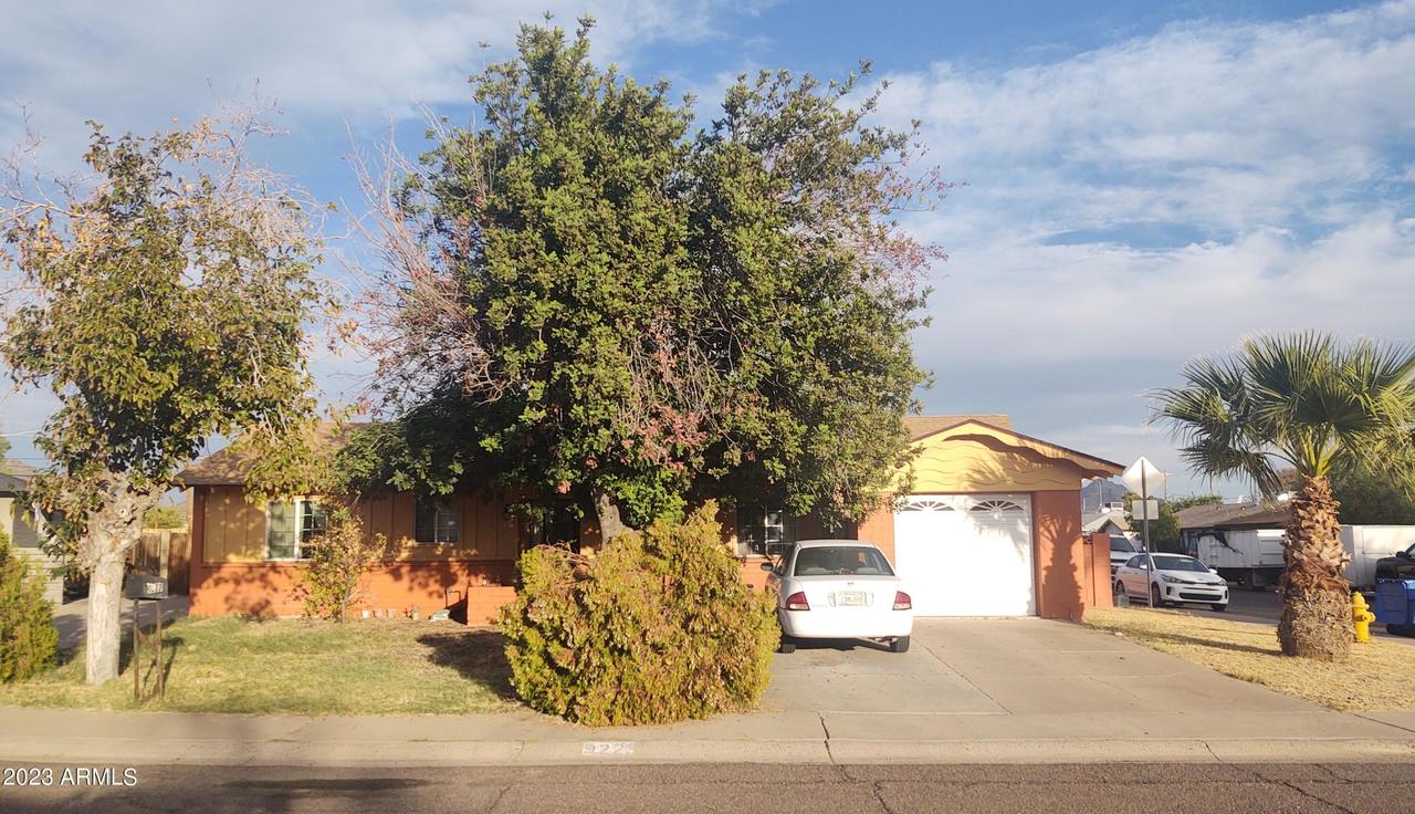 9223 N 17th Dr., Phoenix, AZ 85021