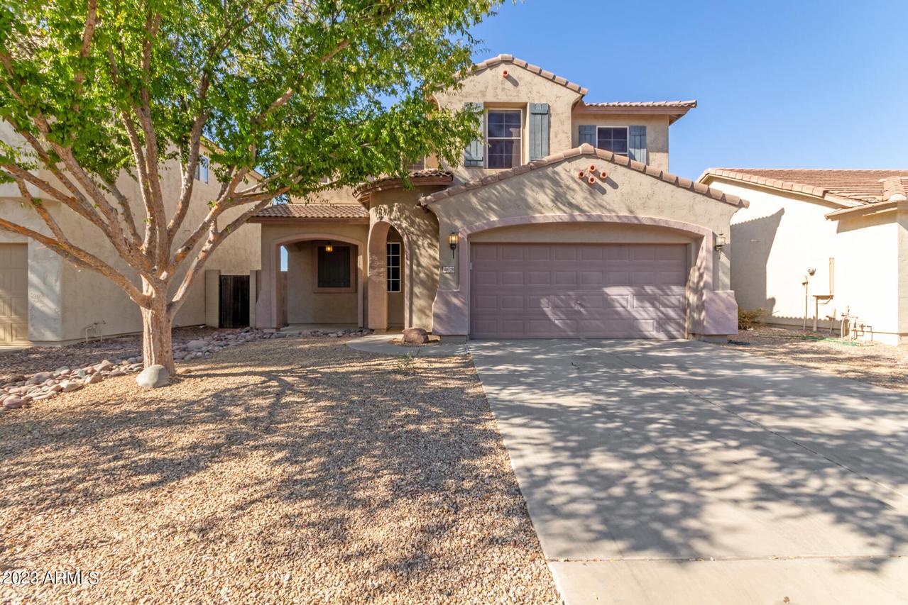 40528 N Domiano St., San Tan Valley, AZ 85140