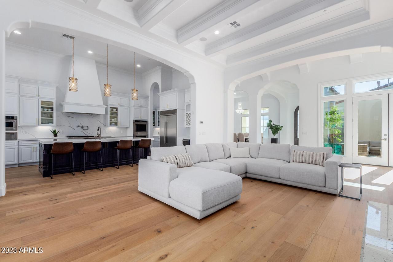 5410 E Juniper Canyon Dr., Cave Creek, AZ 85331