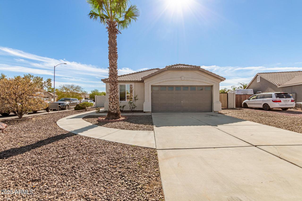 22312 N 107th Dr., Sun City, AZ 85373