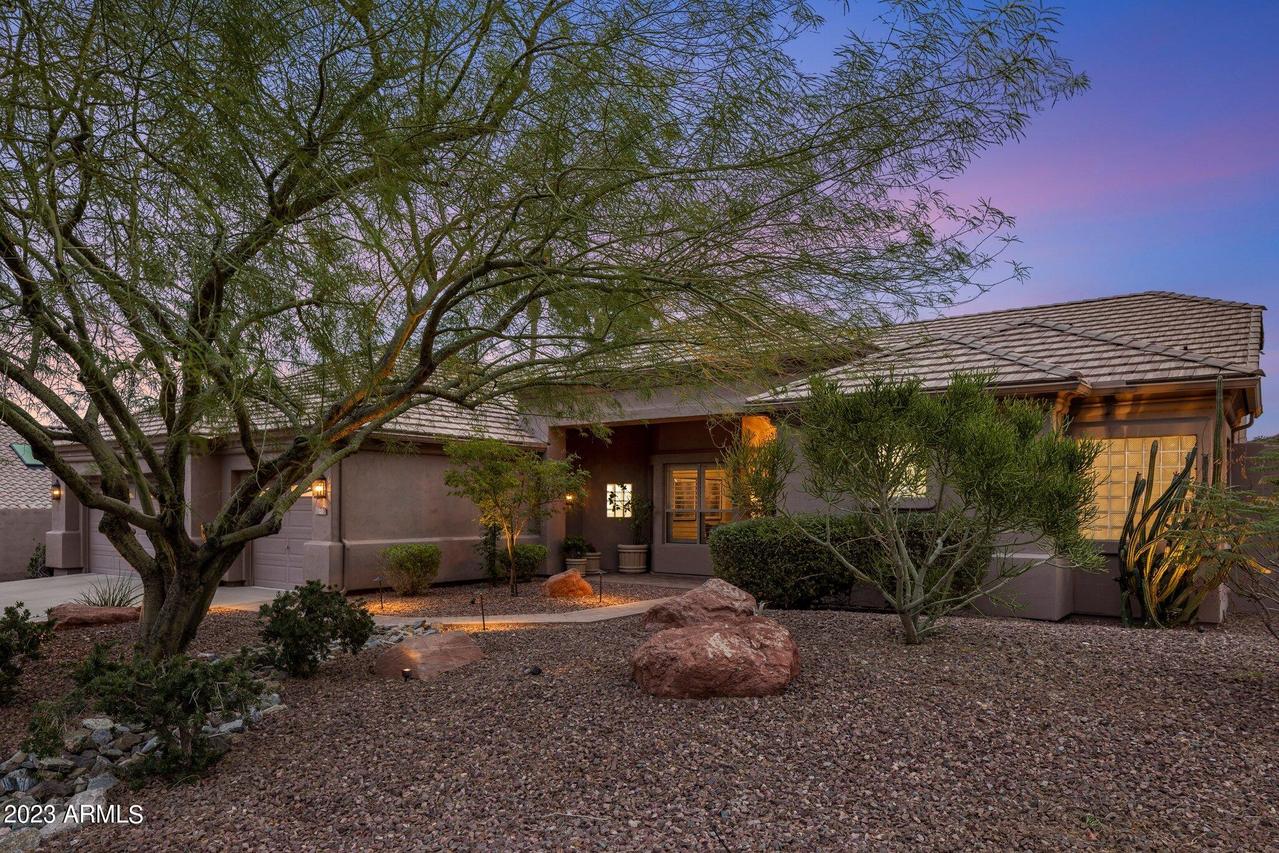 753 E Desert Flower Ln., Phoenix, AZ 85048