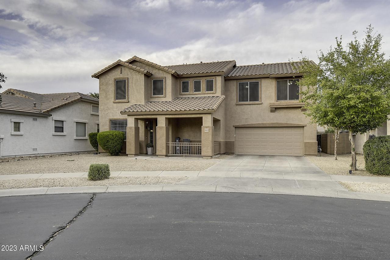 19422 E Canary Way, Queen Creek, AZ 85142