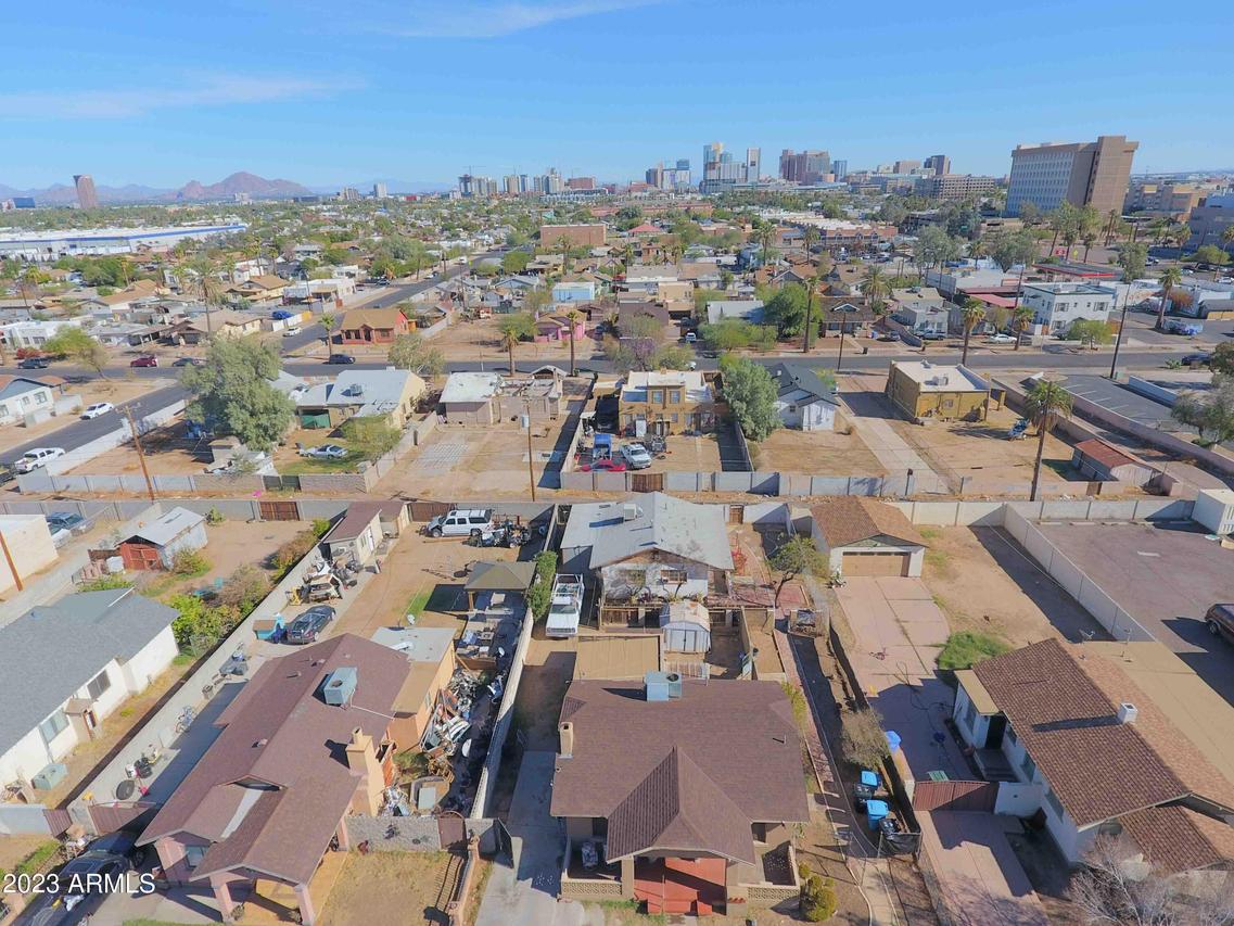 325 N 18th Dr., Phoenix, AZ 85007